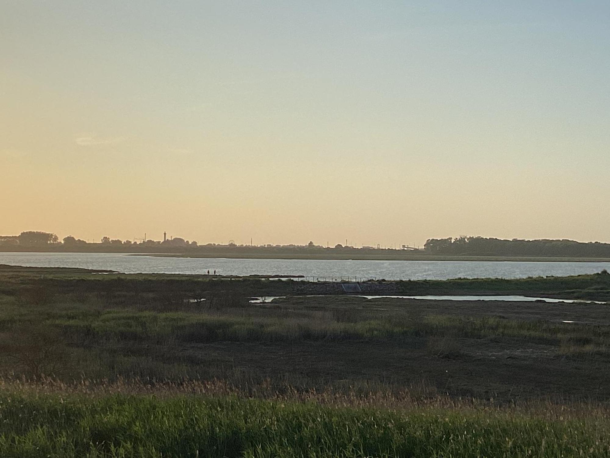 Face A La Baie De Sallenelles